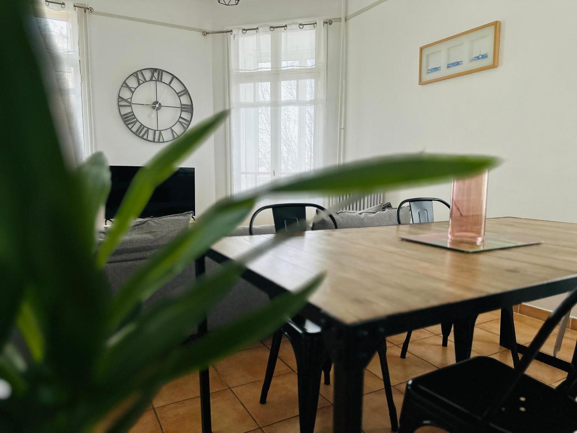 Appartement Lumineux Et Spacieux 2 Chambres Avec Parking Gratuit Dans La Rue Perpignano Esterno foto